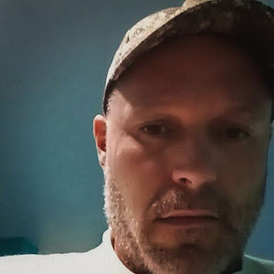 Meet your Posher, Cliff